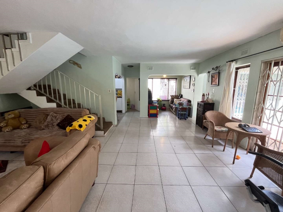 To Let 3 Bedroom Property for Rent in Sunningdale KwaZulu-Natal