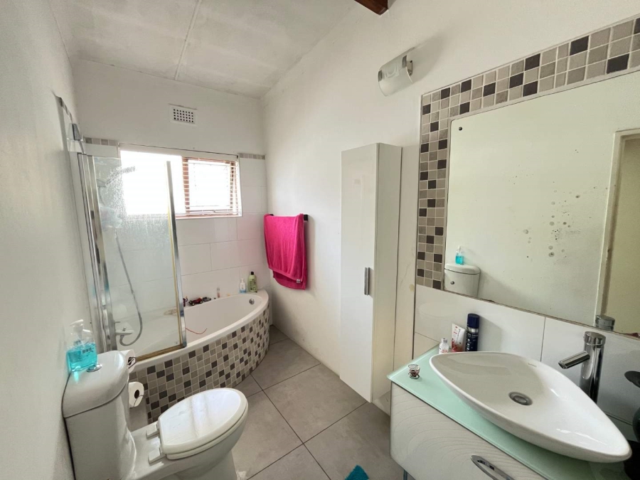 To Let 3 Bedroom Property for Rent in Sunningdale KwaZulu-Natal
