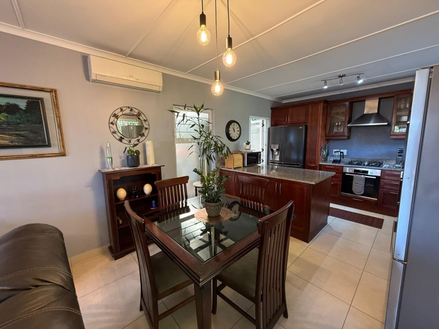 2 Bedroom Property for Sale in Umhlanga KwaZulu-Natal