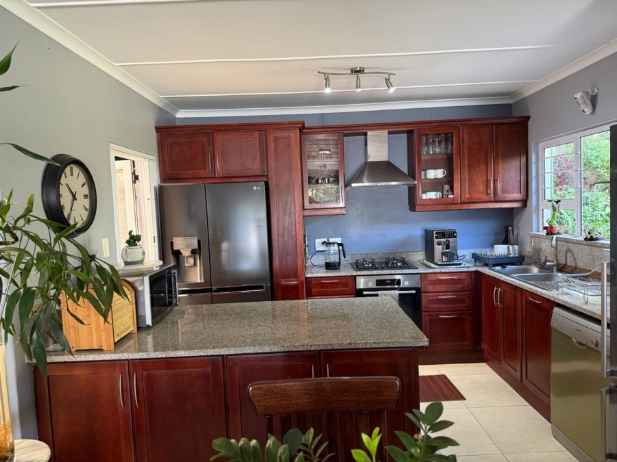 2 Bedroom Property for Sale in Umhlanga KwaZulu-Natal