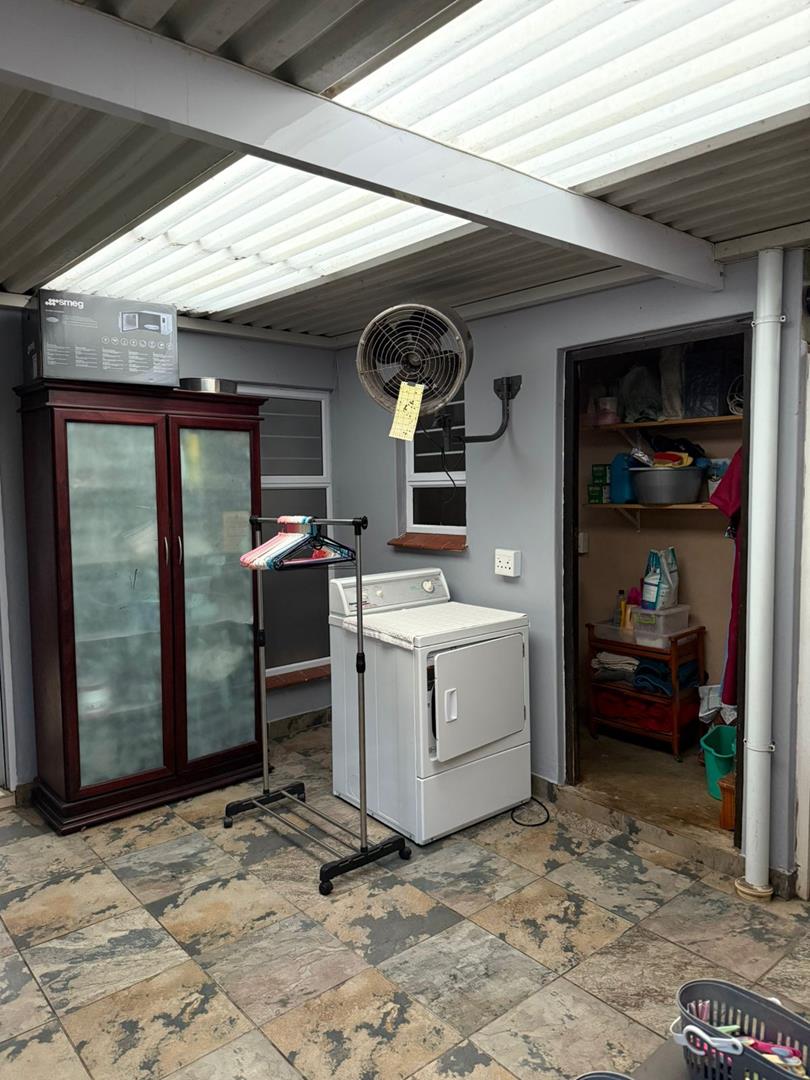 2 Bedroom Property for Sale in Umhlanga KwaZulu-Natal
