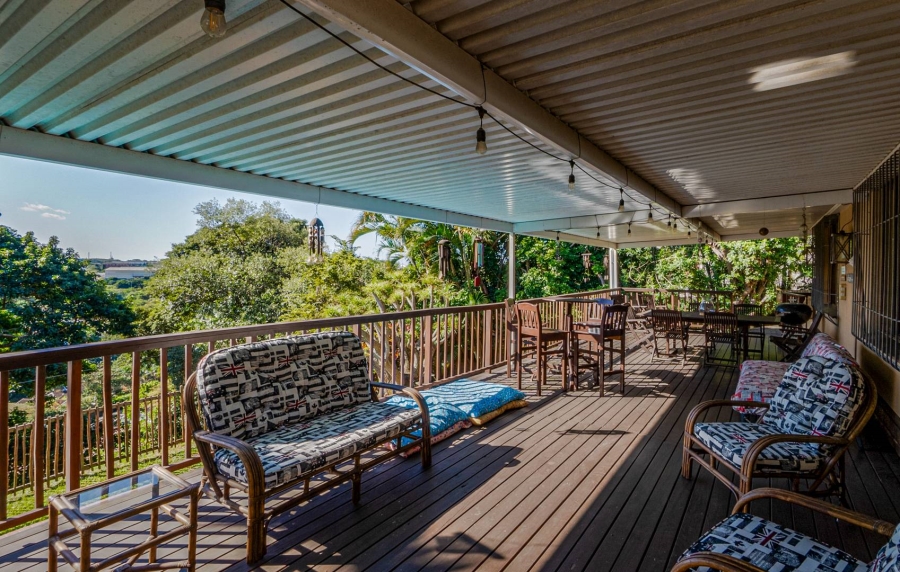 4 Bedroom Property for Sale in Amanzimtoti KwaZulu-Natal
