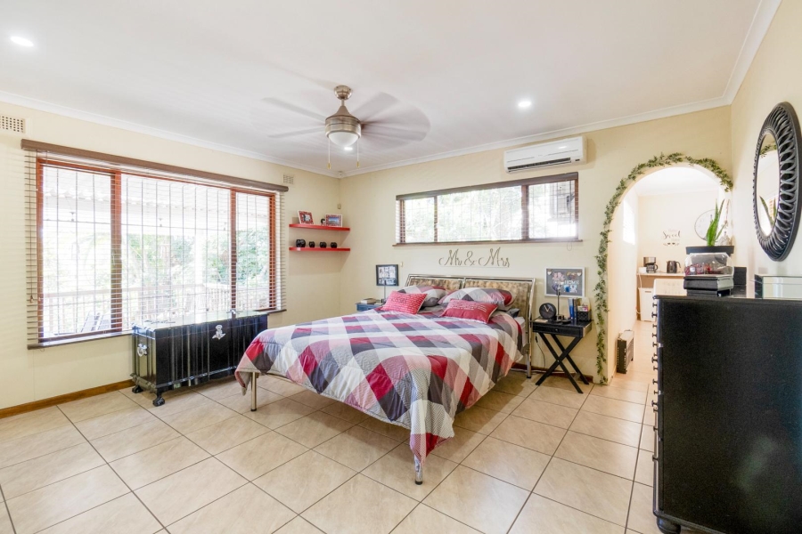 4 Bedroom Property for Sale in Amanzimtoti KwaZulu-Natal