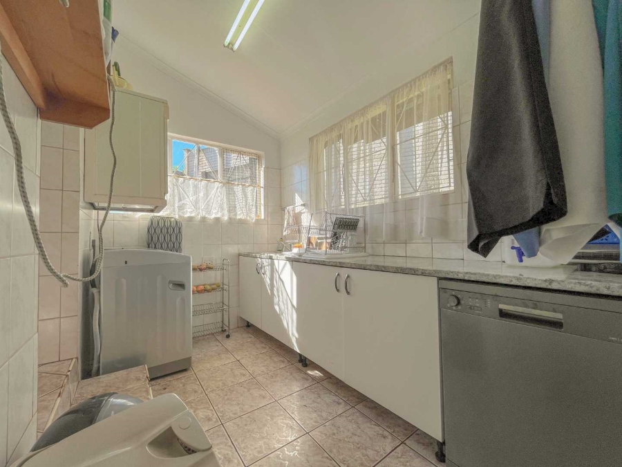 4 Bedroom Property for Sale in Glen Ashley KwaZulu-Natal
