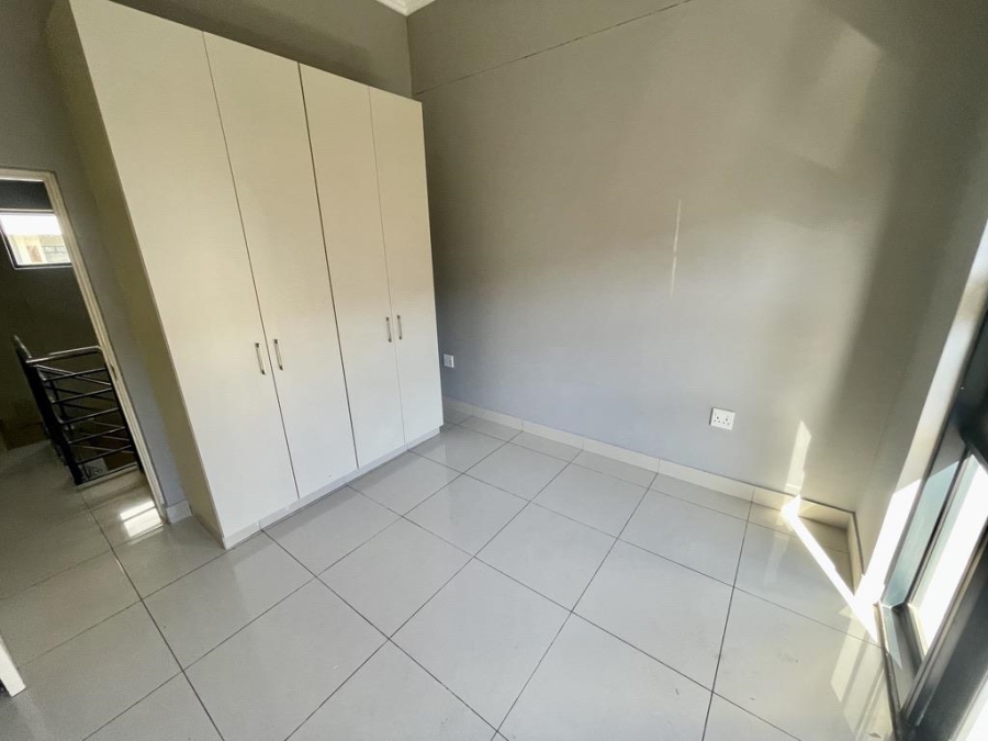 To Let 2 Bedroom Property for Rent in Umhlanga Ridge KwaZulu-Natal