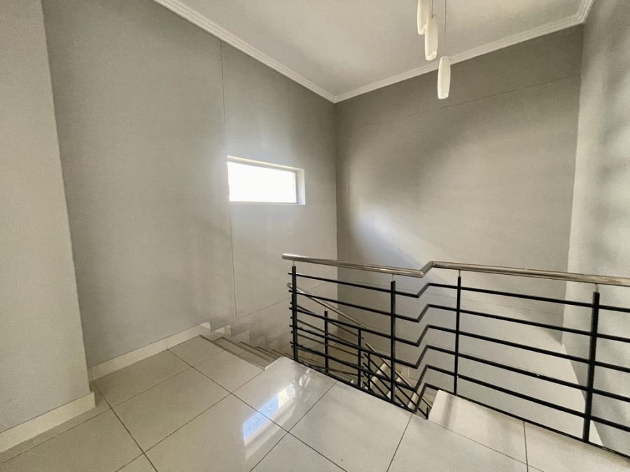 To Let 2 Bedroom Property for Rent in Umhlanga Ridge KwaZulu-Natal