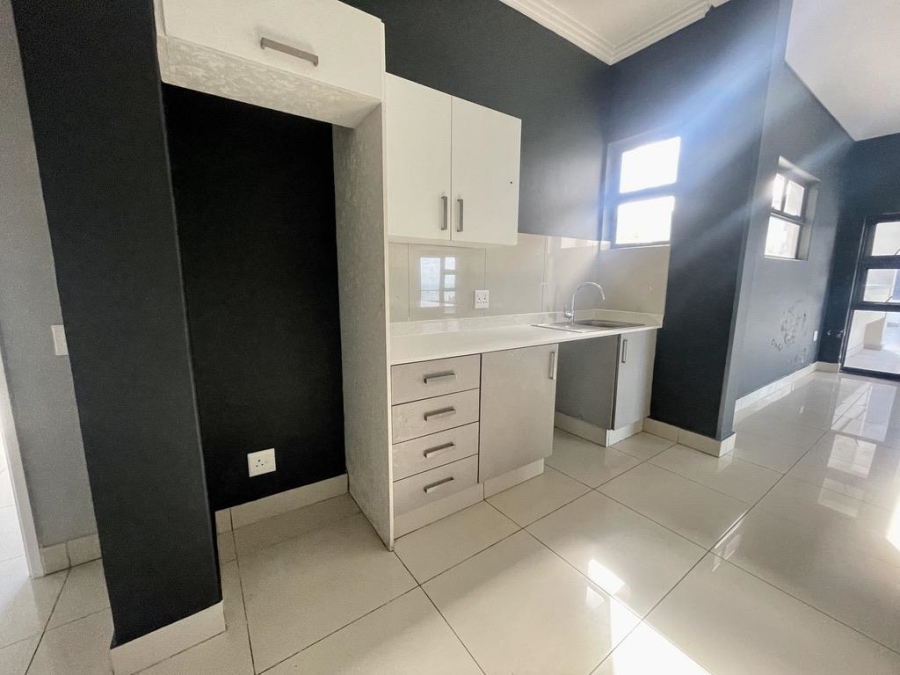 To Let 3 Bedroom Property for Rent in Umhlanga Ridge KwaZulu-Natal