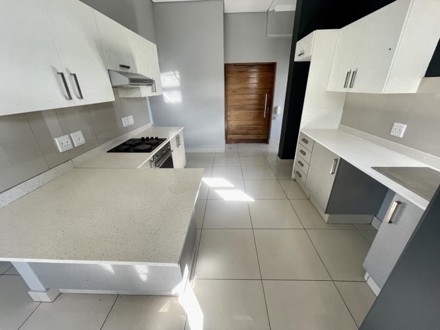 To Let 3 Bedroom Property for Rent in Umhlanga Ridge KwaZulu-Natal