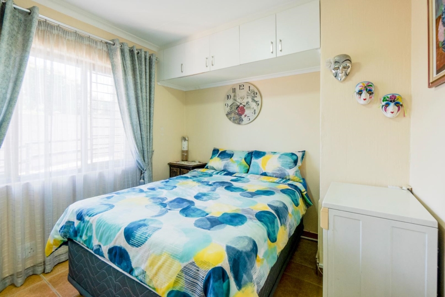 2 Bedroom Property for Sale in Amanzimtoti KwaZulu-Natal