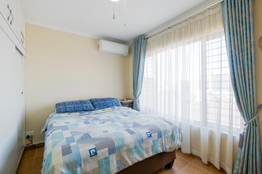 2 Bedroom Property for Sale in Amanzimtoti KwaZulu-Natal