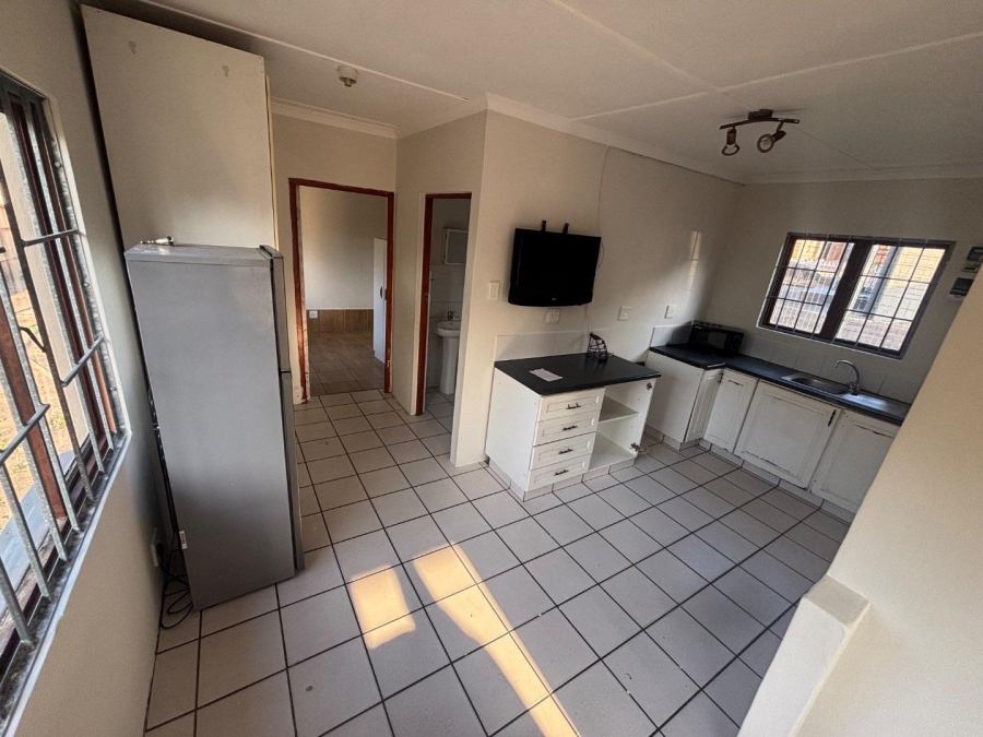 To Let 2 Bedroom Property for Rent in Pinetown KwaZulu-Natal