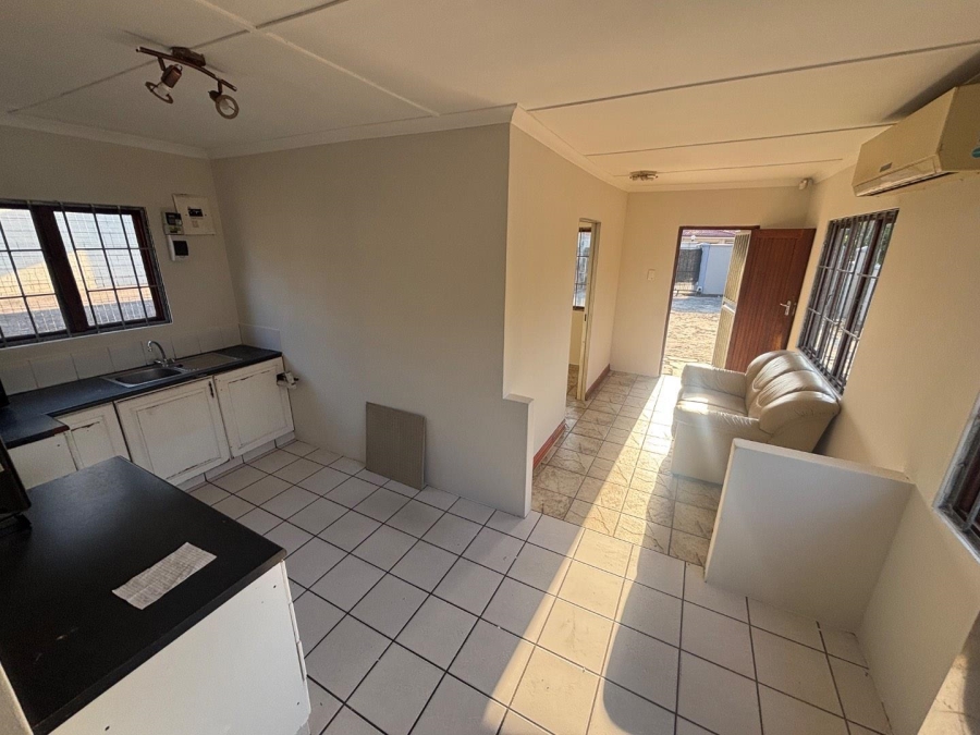 To Let 2 Bedroom Property for Rent in Pinetown KwaZulu-Natal