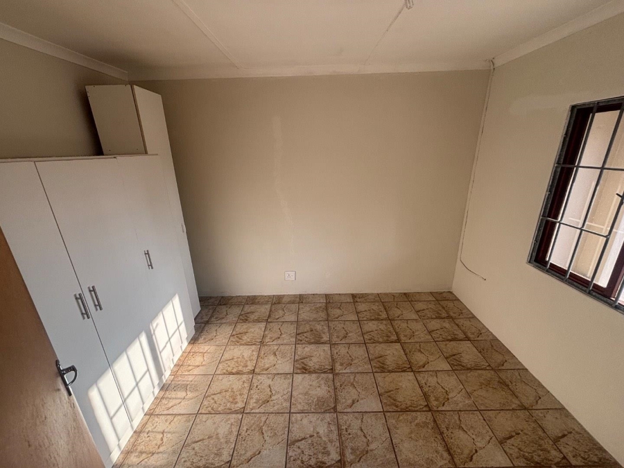 To Let 2 Bedroom Property for Rent in Pinetown KwaZulu-Natal