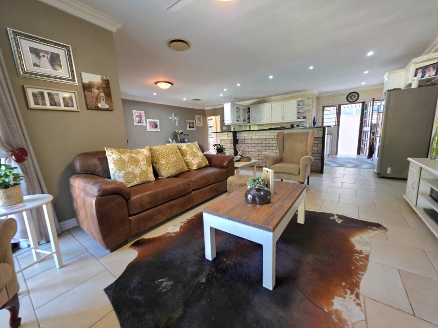 4 Bedroom Property for Sale in Winston Park KwaZulu-Natal