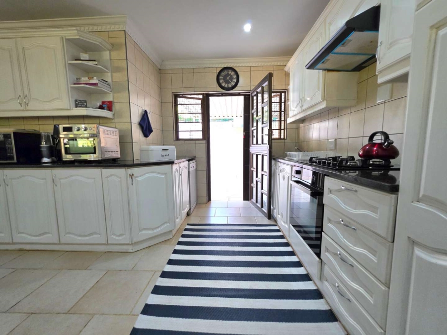 4 Bedroom Property for Sale in Winston Park KwaZulu-Natal