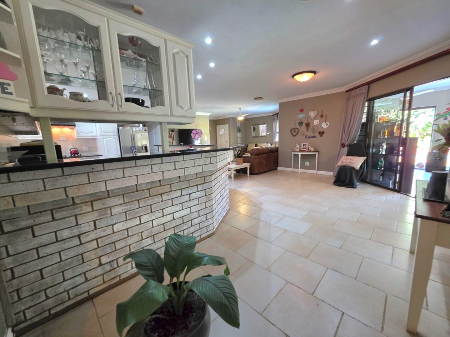 4 Bedroom Property for Sale in Winston Park KwaZulu-Natal