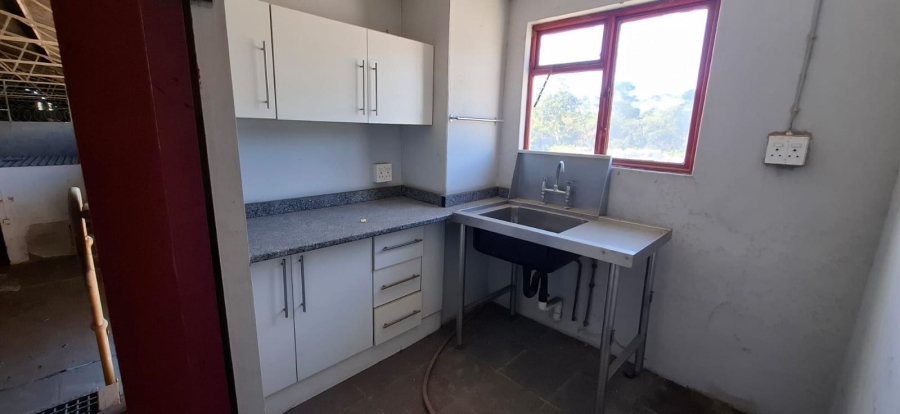 To Let commercial Property for Rent in Queensburgh KwaZulu-Natal