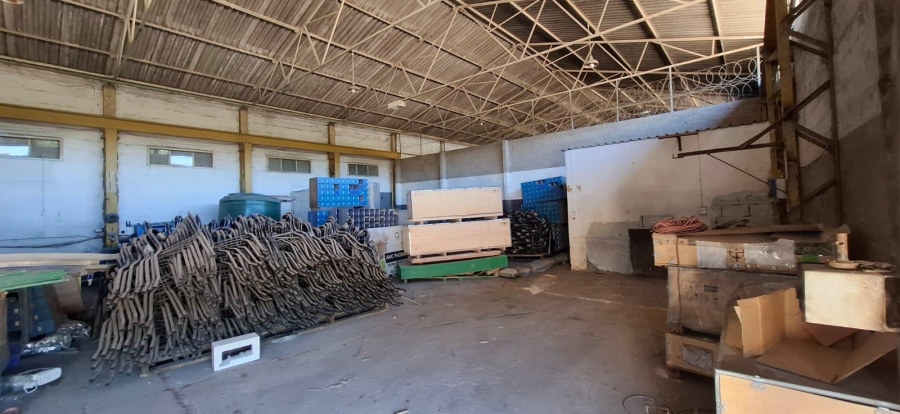 To Let commercial Property for Rent in Queensburgh KwaZulu-Natal