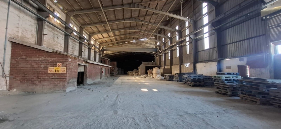 To Let commercial Property for Rent in Queensburgh KwaZulu-Natal