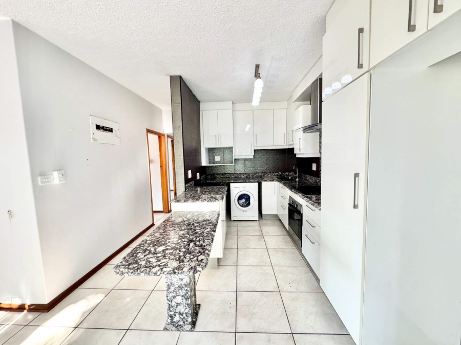 To Let 2 Bedroom Property for Rent in Umhlanga KwaZulu-Natal