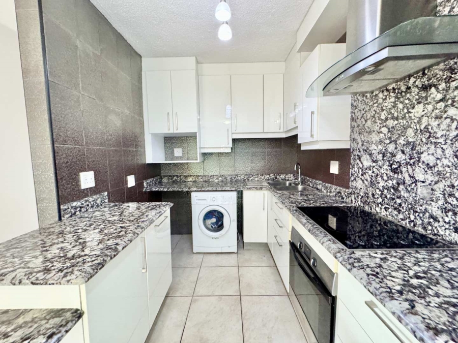 To Let 2 Bedroom Property for Rent in Umhlanga KwaZulu-Natal