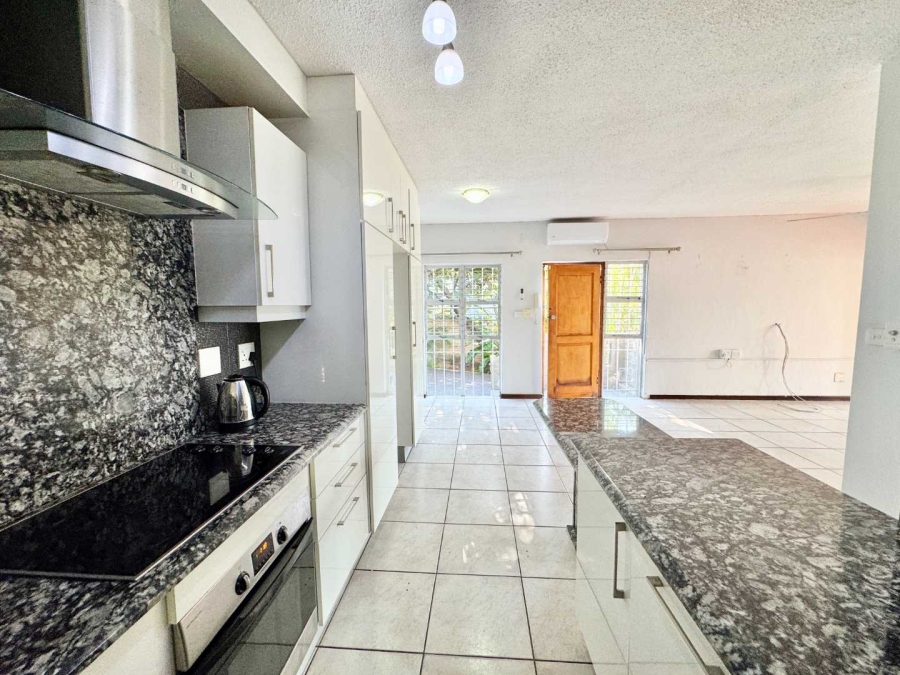 To Let 2 Bedroom Property for Rent in Umhlanga KwaZulu-Natal