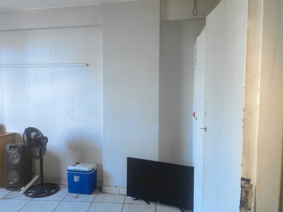 2 Bedroom Property for Sale in Durban Central KwaZulu-Natal