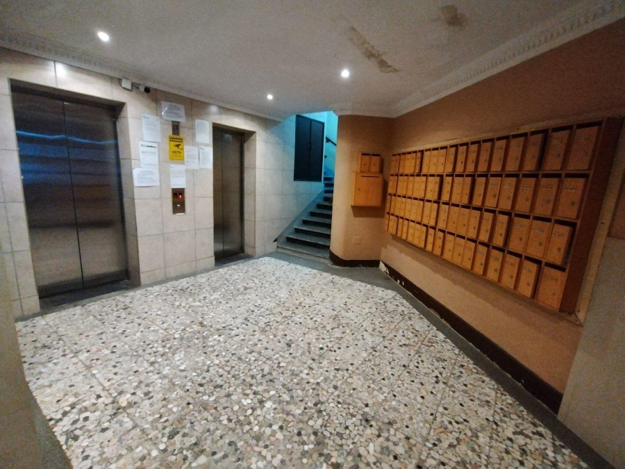 2 Bedroom Property for Sale in Durban Central KwaZulu-Natal