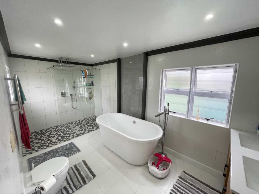 To Let 3 Bedroom Property for Rent in Umhlanga KwaZulu-Natal