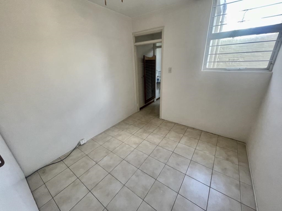 To Let 4 Bedroom Property for Rent in Umhlanga KwaZulu-Natal