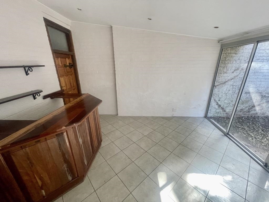 To Let 4 Bedroom Property for Rent in Umhlanga KwaZulu-Natal