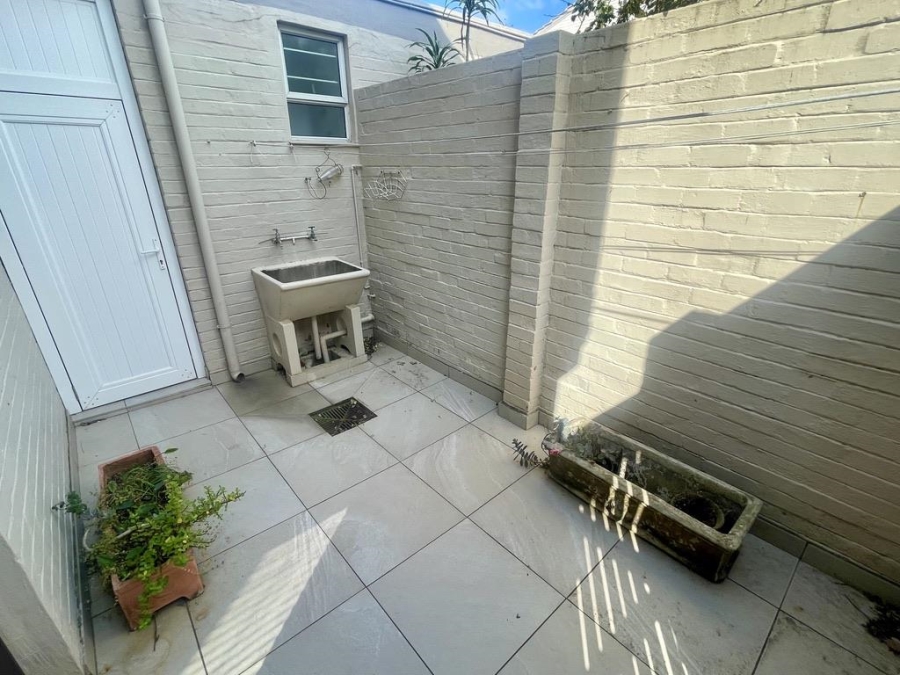 To Let 4 Bedroom Property for Rent in Umhlanga KwaZulu-Natal