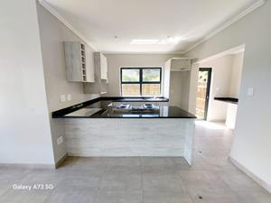To Let 4 Bedroom Property for Rent in Palm Lakes Estate KwaZulu-Natal