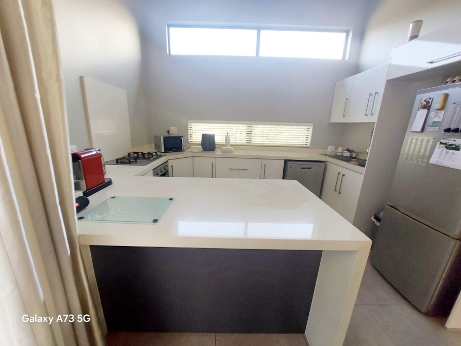 To Let 4 Bedroom Property for Rent in Palm Lakes Estate KwaZulu-Natal