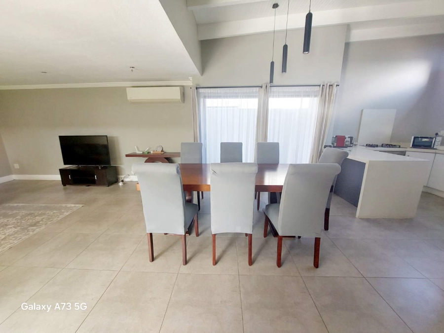 To Let 4 Bedroom Property for Rent in Palm Lakes Estate KwaZulu-Natal