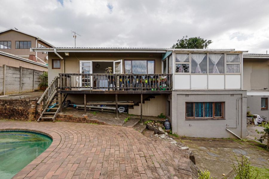 4 Bedroom Property for Sale in Amanzimtoti KwaZulu-Natal