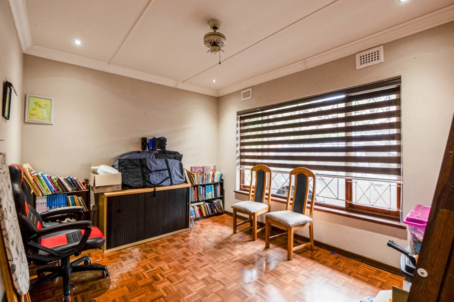 4 Bedroom Property for Sale in Amanzimtoti KwaZulu-Natal