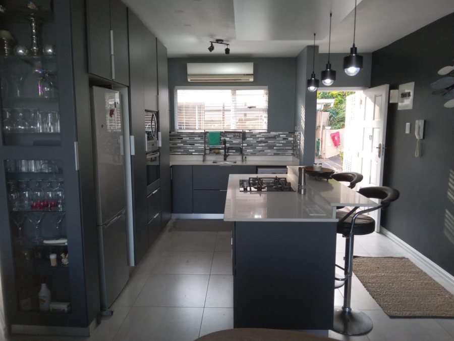 3 Bedroom Property for Sale in Sunningdale KwaZulu-Natal