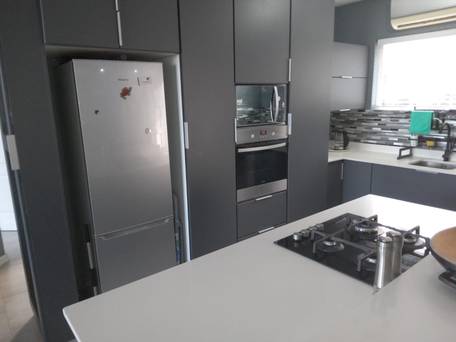 3 Bedroom Property for Sale in Sunningdale KwaZulu-Natal