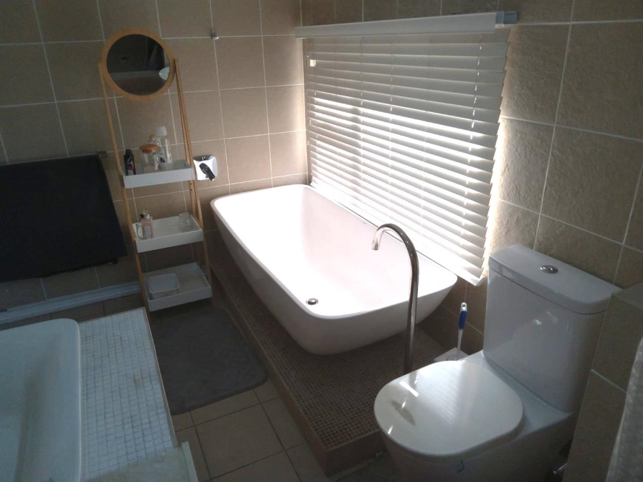 3 Bedroom Property for Sale in Sunningdale KwaZulu-Natal