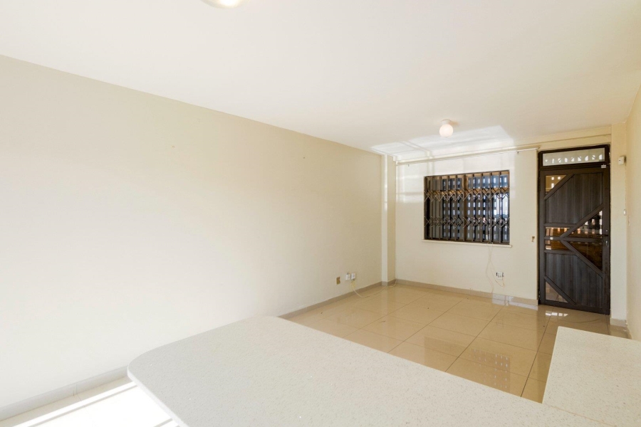 2 Bedroom Property for Sale in Amanzimtoti KwaZulu-Natal