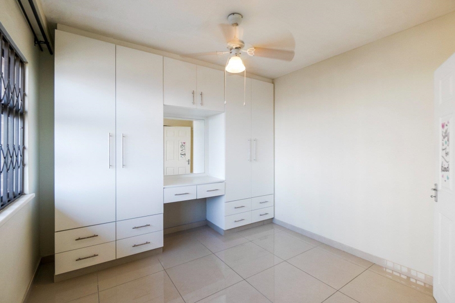 2 Bedroom Property for Sale in Amanzimtoti KwaZulu-Natal