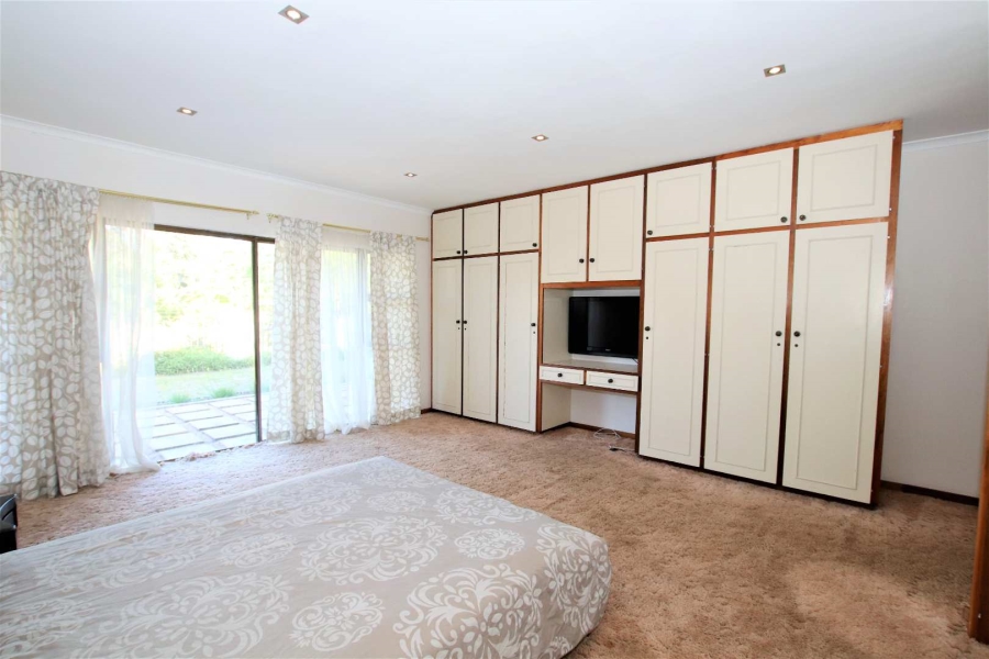 To Let 4 Bedroom Property for Rent in Umhlanga KwaZulu-Natal
