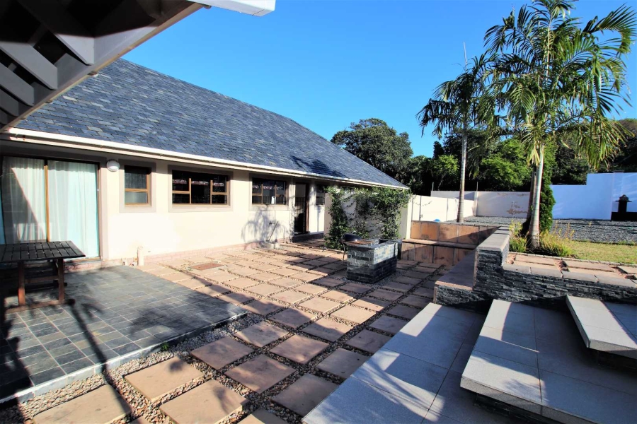 To Let 4 Bedroom Property for Rent in Umhlanga KwaZulu-Natal