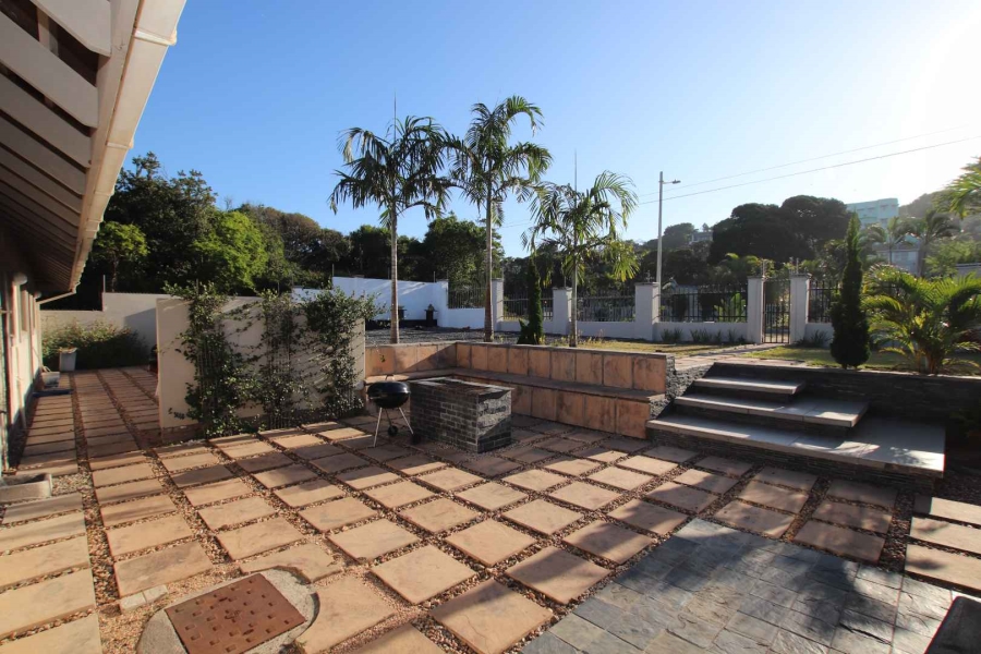 To Let 4 Bedroom Property for Rent in Umhlanga KwaZulu-Natal