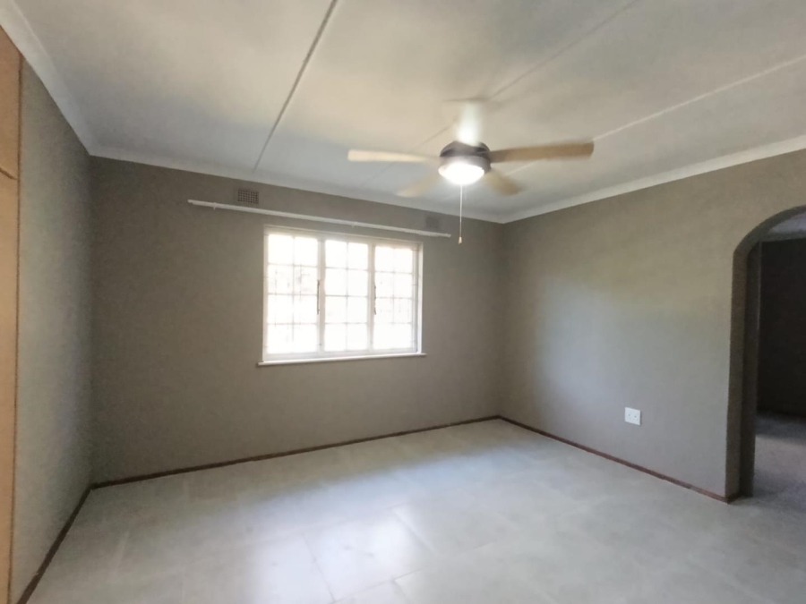 4 Bedroom Property for Sale in Queensburgh KwaZulu-Natal