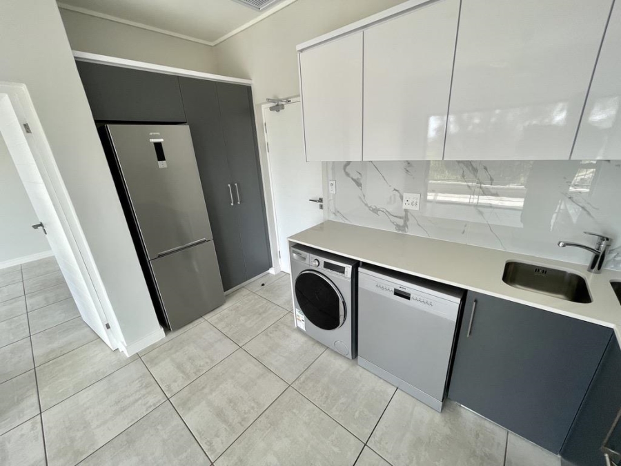 To Let 1 Bedroom Property for Rent in Izinga Ridge KwaZulu-Natal