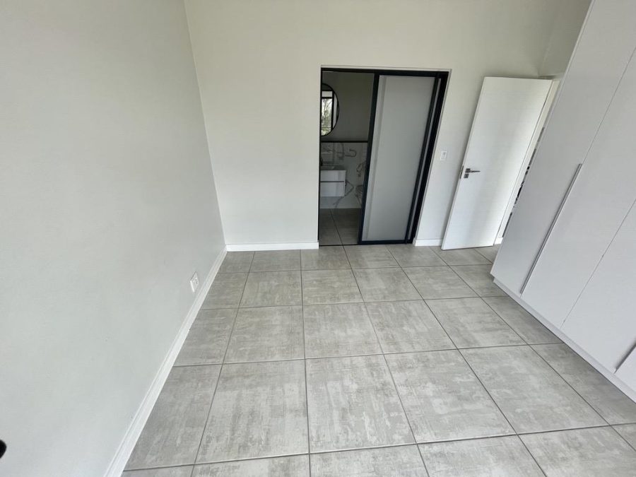 To Let 1 Bedroom Property for Rent in Izinga Ridge KwaZulu-Natal