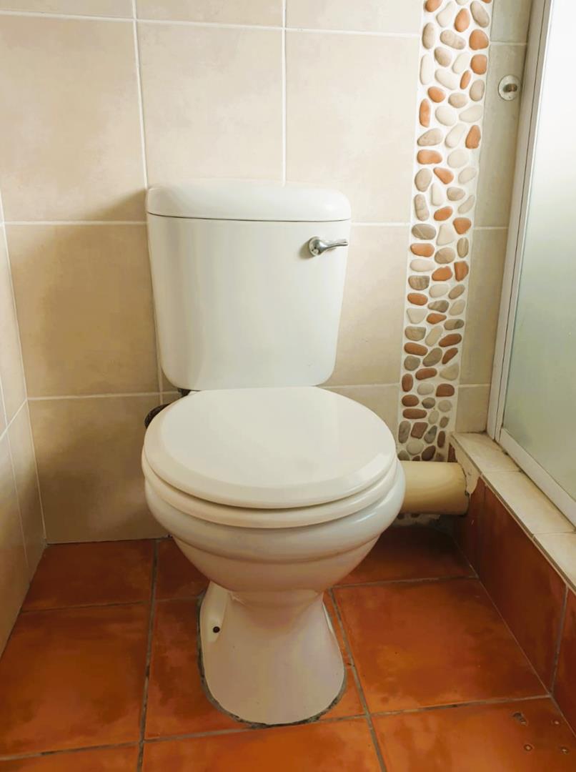 To Let 1 Bedroom Property for Rent in La Lucia KwaZulu-Natal