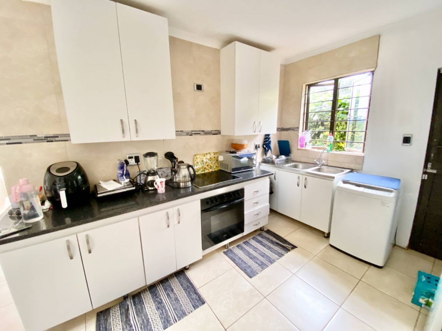 To Let 2 Bedroom Property for Rent in Glen Anil KwaZulu-Natal